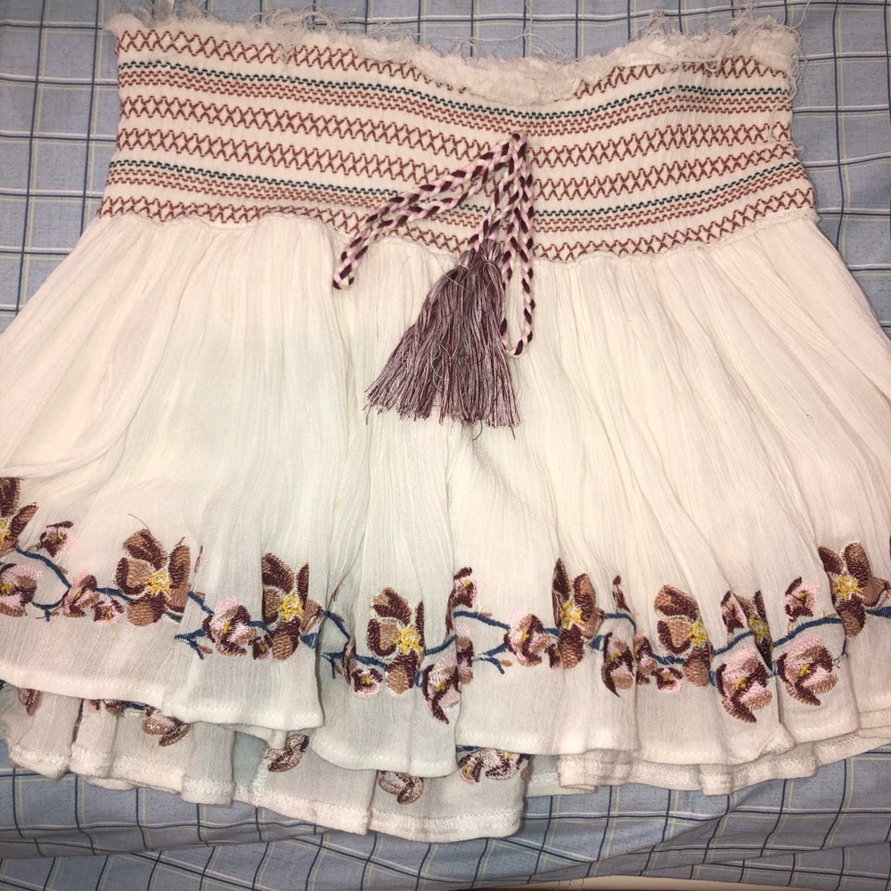 bloomingdales ruffle waist band skirt